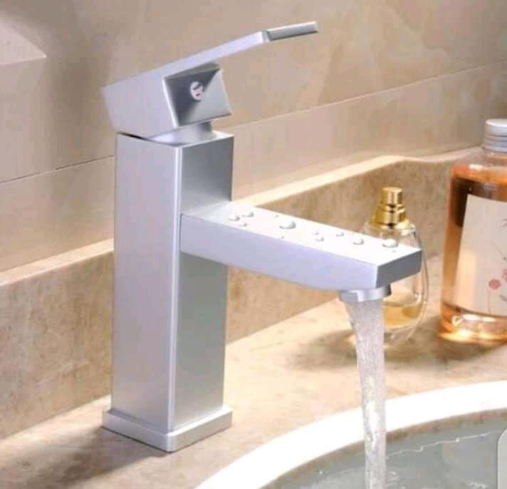BT-BM06 Silver Heavy Gage Square Basin Mixer