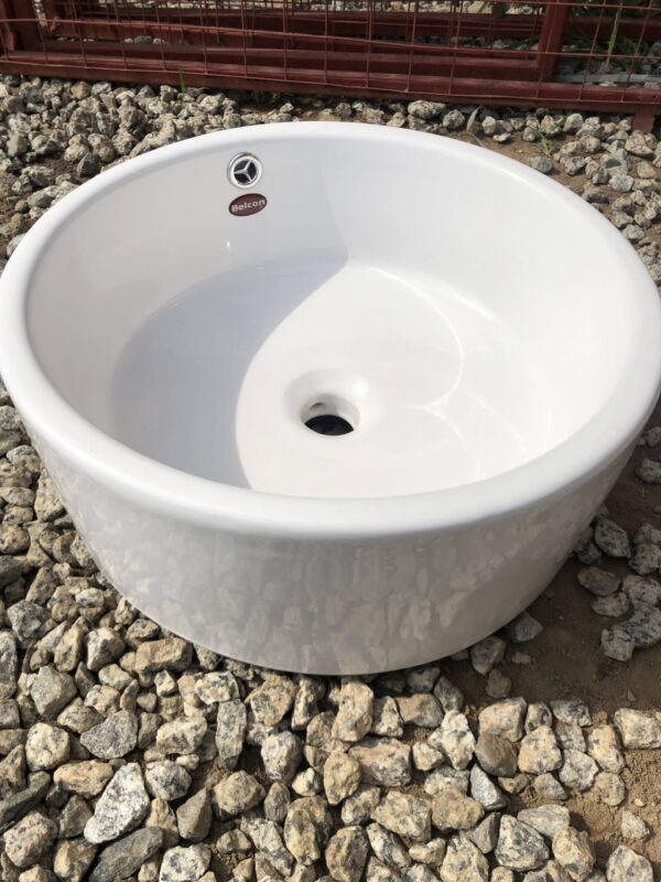 Full Round table top basin